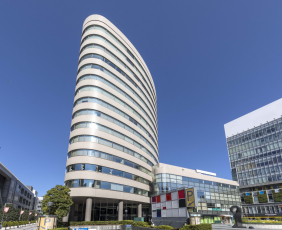 Aoyama Oval Building_1
